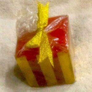 Red Candle with Gold Sparkly Stripes - 3x3x3 Square